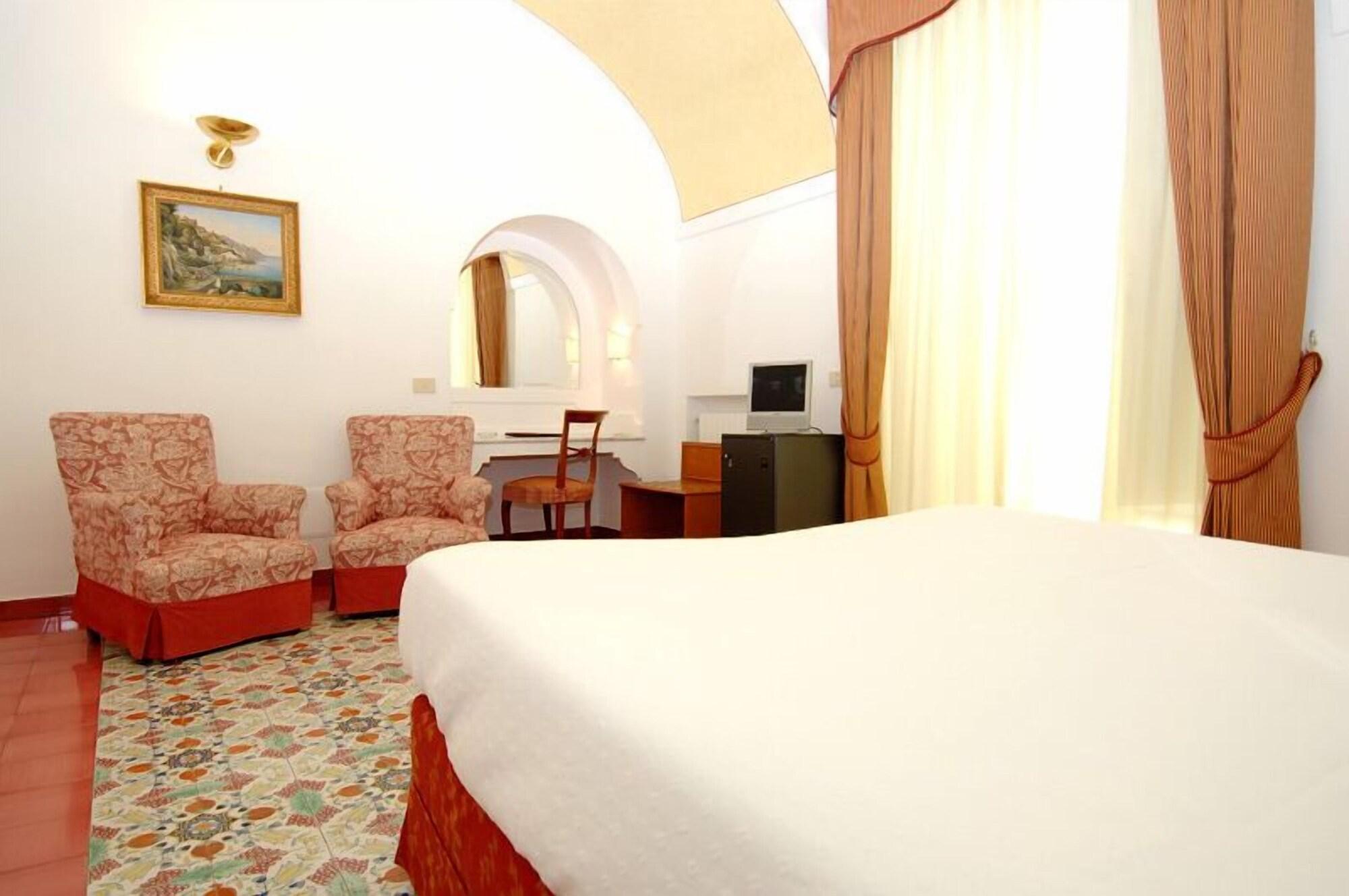 Hotel Luna Convento Amalfi Exteriör bild